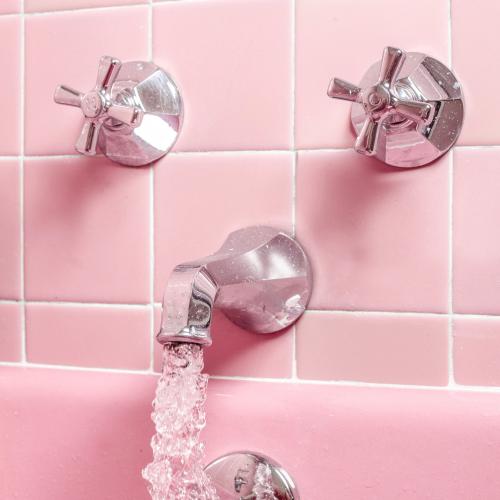 Detersione viso dai 20 ai 50 Anni